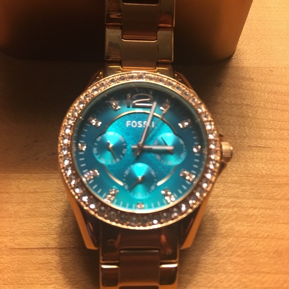 Fossil Watch. BNWT. - Picture 4 of 4